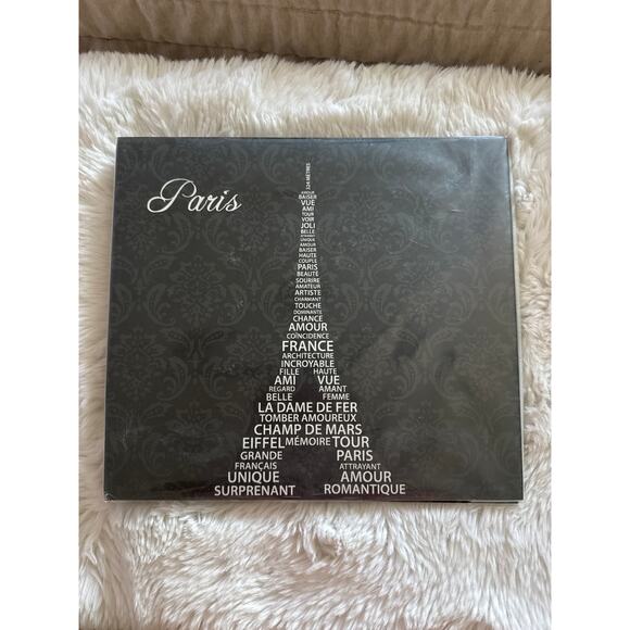New Recollection Scrapbook 12x12 10 Pages Album Paris Themed Eiffel Tower - Picture 1 of 3